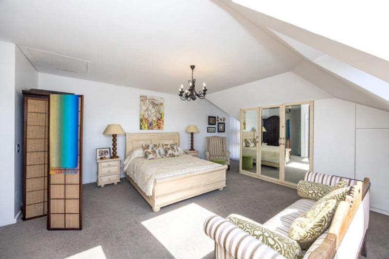 2 Bedroom Property for Sale in Dolphin Beach Western Cape